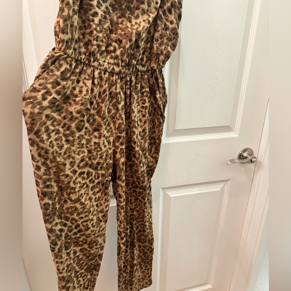 Pair of Old Navy Black/Leopard Jumpsuits - Picture 5 of 15